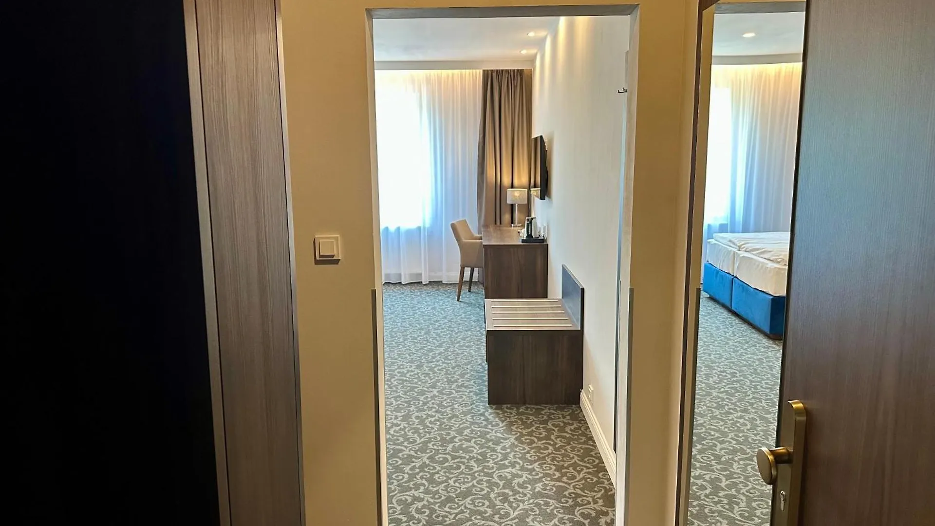 Pension Village 3*, Карловы Вары
