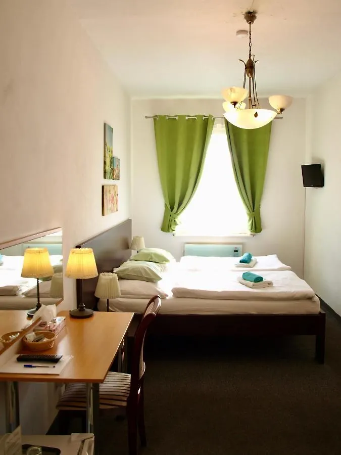 Pension Village Карловы Вары