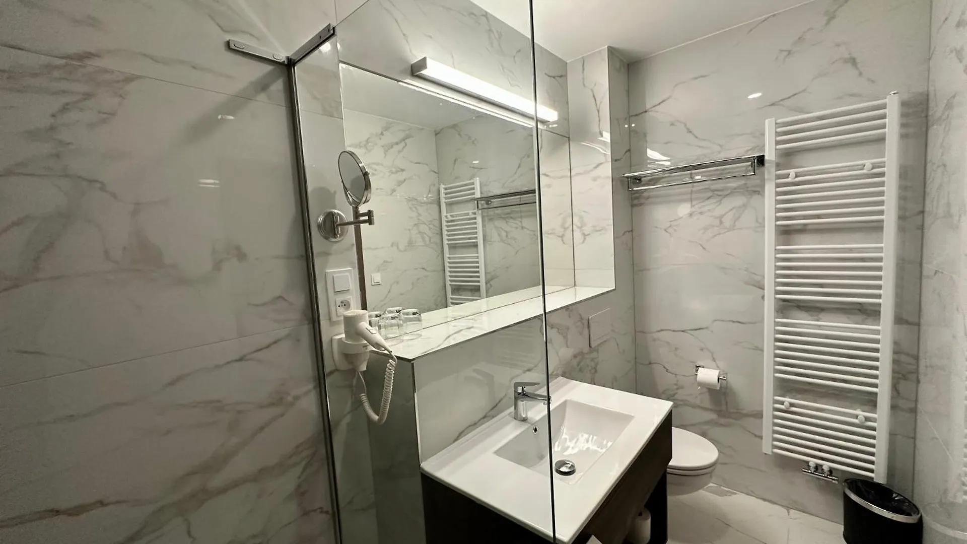 Pension Village Karlovy Vary Guest house